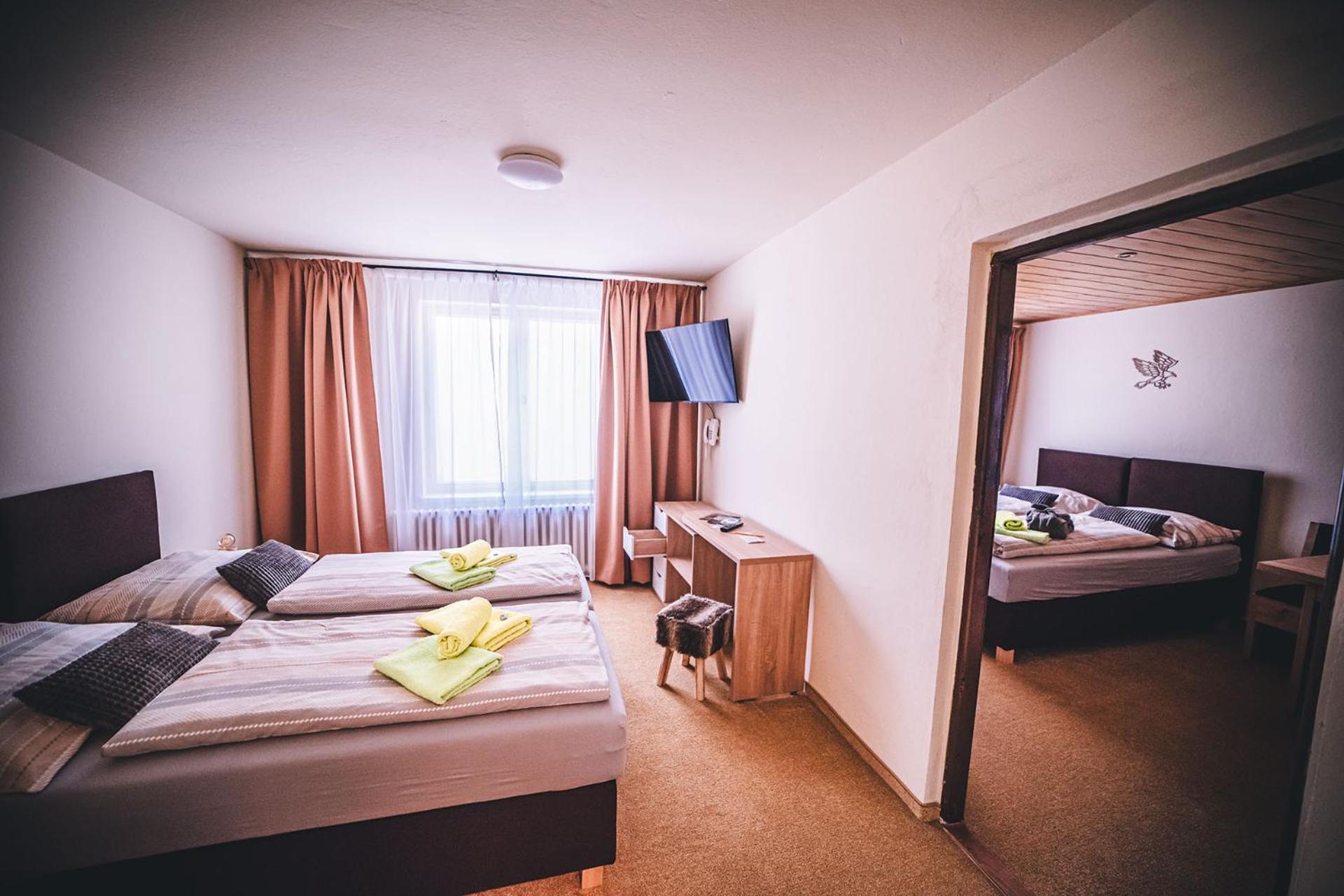 Wellness & Spa Hotel Certov Extérieur photo